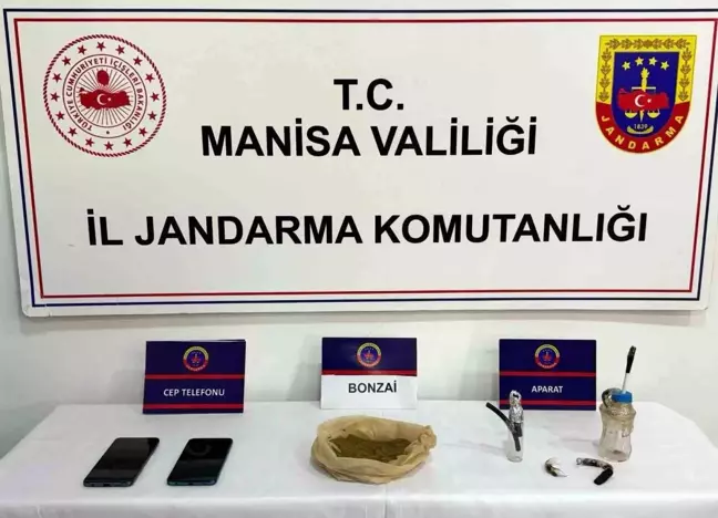 Manisa'da Uyuşturucu Operasyonu: 5 Gözaltı, 3 Tutuklama