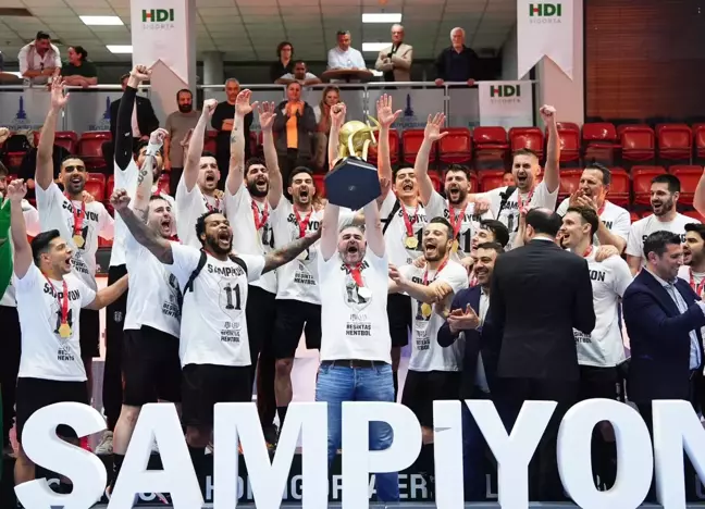 Beşiktaş Hentbol Takımı Türkiye Kupası'nı Kazandı