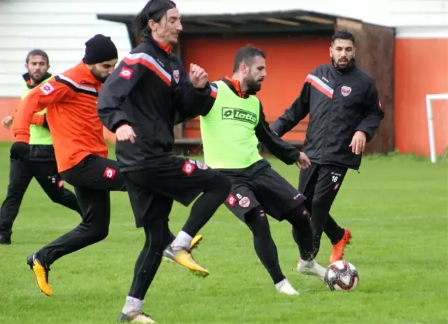 Adanaspor Yağmur Altında Çalıştı