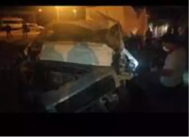 Iğdır'da filyasyon ekibinin taşındığı minibüs kaza yaptı: 3 yaralı