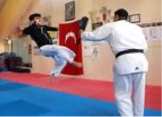 Para-tekvandocu Fatih'ten 'Engelliler Günü' mesajı: Her engelli, bir spor dalına yönelsin