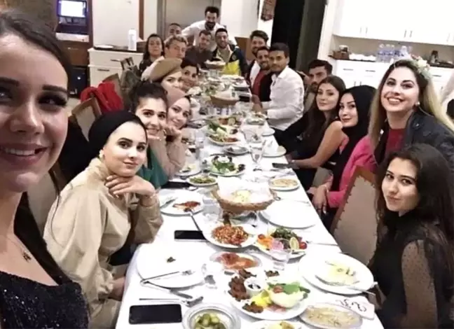 Dilan Polat'ın 'Şampiyonlar Ligi' Fotoğrafı İçin Yurt Dışı Çıkış Yasağı