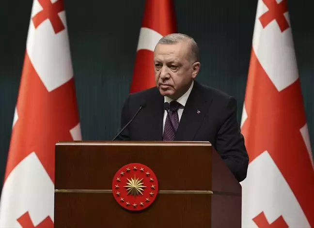 Cumhurbaşkanı Erdoğan'dan Ermenistan'a üçlü işbirliği mesajı: Türkiye olarak varız