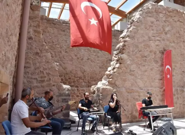İshak Paşa Sarayı'ndan Ayasofya'ya selam gönderdiler