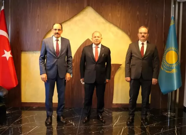 Ahmet Yesevi Üniversitesi Mütevelli Heyet Üyeleri Çalışma Toplantısında Bir Araya Geldi