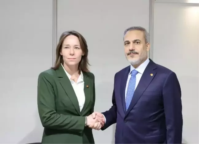 Dışişleri Bakanı Hakan Fidan, İspanya'da mevkidaşıyla bir araya geldi