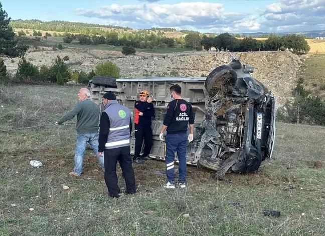 Karabük'te Minibüs Devrildi: Sürücü Yaralandı