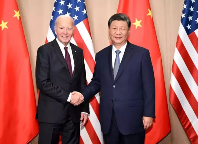 Xi Jinping ve Joe Biden APEC Zirvesinde Bir Araya Geldi