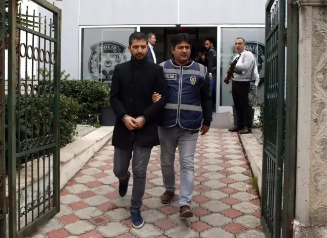 Antalya'da 3 Oto Hırsızı Yakalandı