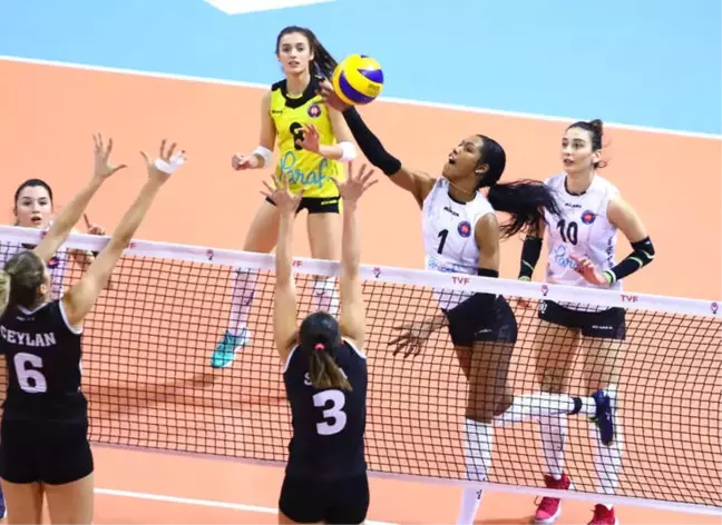 Halkbank Beşiktaş'ı Mağlup Etti