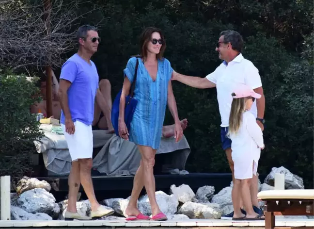 Sarkozy Bodrum'dan Vazgeçemiyor