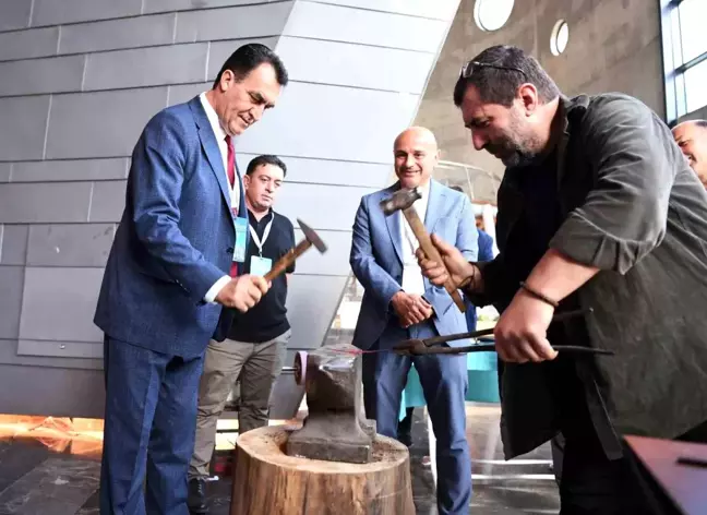 Tarihi Kentler Birliği tarihin merkezi Osmangazi'de buluştu