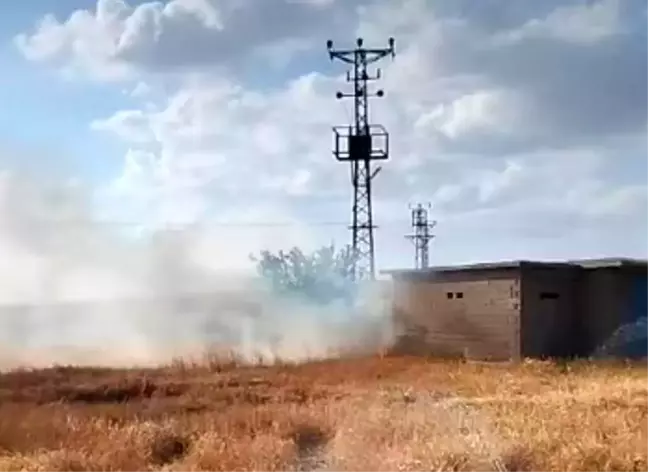 Nevşehir'de trafodan çıkan yangın sonucu 25 dönüm arpa alanı küle döndü