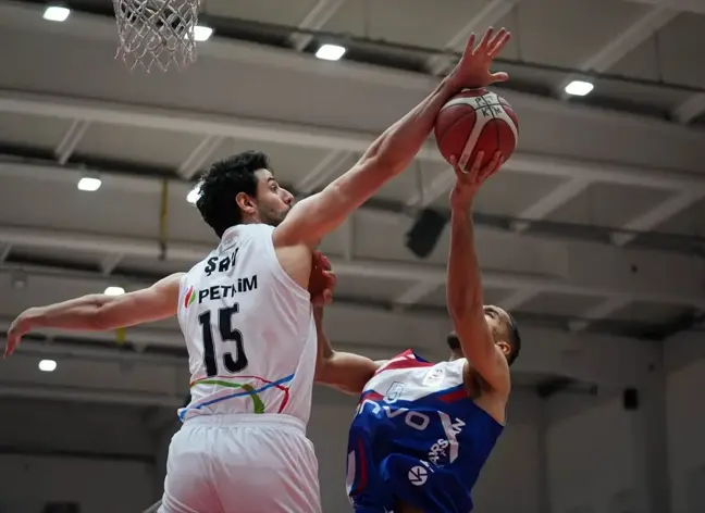 Aliağa Petkimspor, Büyükçekmece'yi Son Saniyelerde Geçti