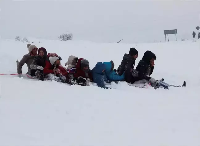 Beypazarı'nda Vatandaşların Kızak Keyfi
