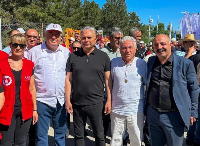 Muratpaşa Belediye Başkanı Ümit Uysal, Madımak Katliamı'nın 30. yıl anma etkinliklerine katıldı