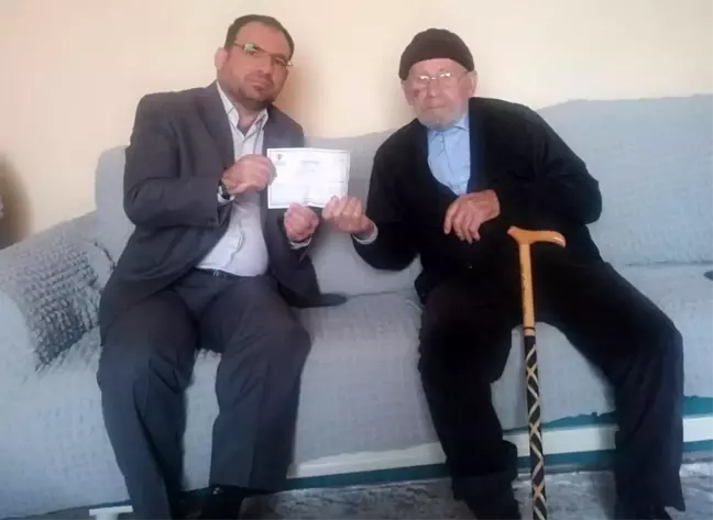 Çıldır İlçe Müftüsü Abdullah Doğan, Ziyaettin Aygün'ü ziyaret etti