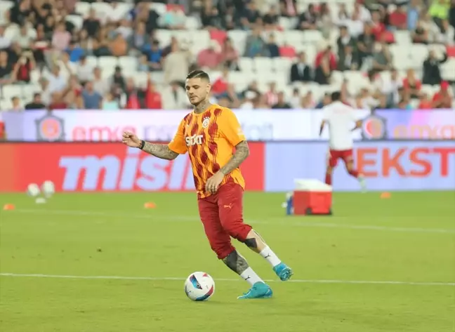 Galatasaray Süper Lig'de Antalyaspor'a Konuk Oldu: İlk 11'de Değişiklik