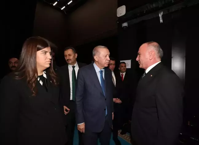 Cumhurbaşkanı Erdoğan'a, Palandöken Ekonomik Forumu hakkında bilgi verdi