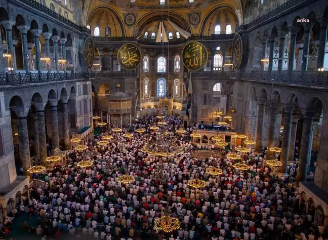 Ayasofya Camii'nde 15 Temmuz Şehitleri İçin Hatim Duası Okundu