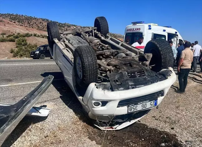Siirt'te takla atan pikapta 2 kişi yaralandı