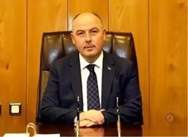 Denizli Valisi 1 Mayıs Emek ve Dayanışma Günü'nü Kutladı
