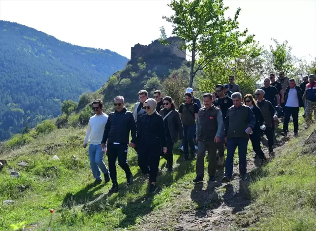 Ardahan'da Doğa Turizmi İçin Yürüyüş Düzenlendi