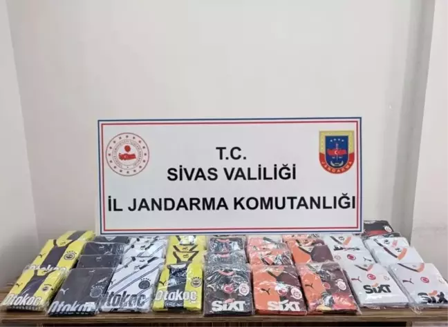 Sivas'ta Sahte Forma Operasyonu: Binlerce Ürün Ele Geçirildi