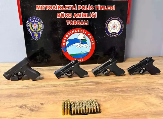 İzmir'de Ruhsatsız Silahlarla Yakalanan Şüpheli Tutuklandı