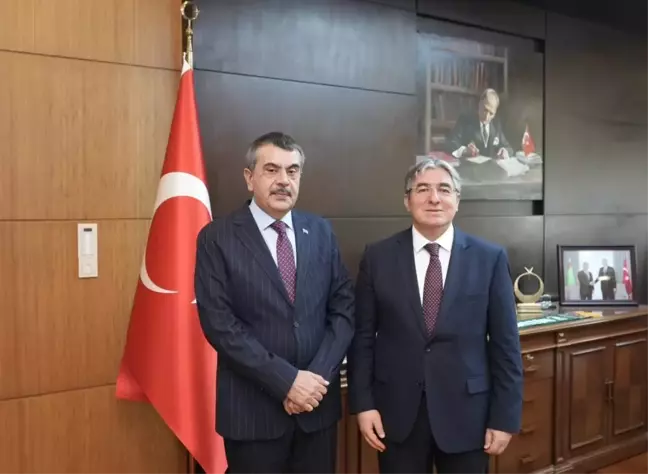 Milli Eğitim Bakanı Yusuf Tekin Türkmenistan'da