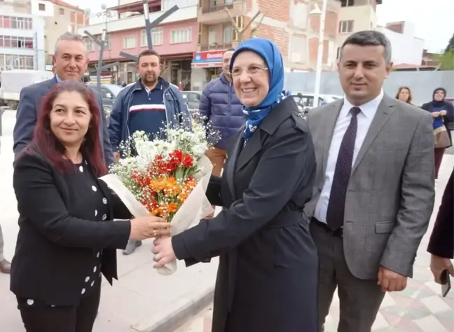 Eski Bakan Ramazanoğlu Sarıgöl'de