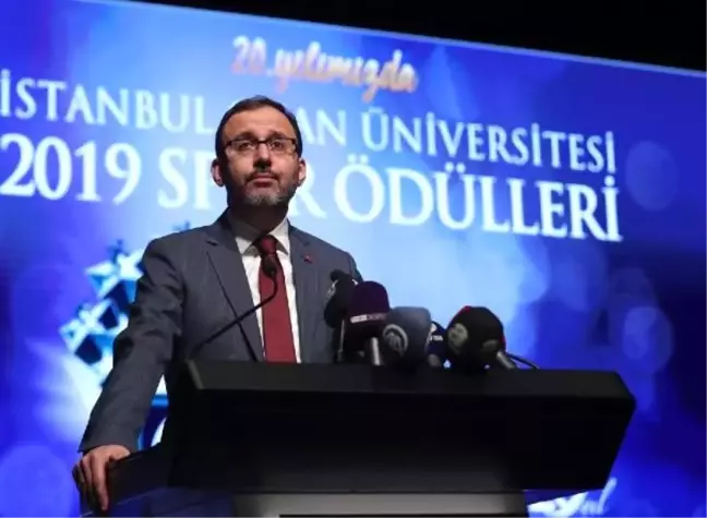 Bakan Kasapoğlu'ndan spor camiasına İdlib şehitleri için teşekkür