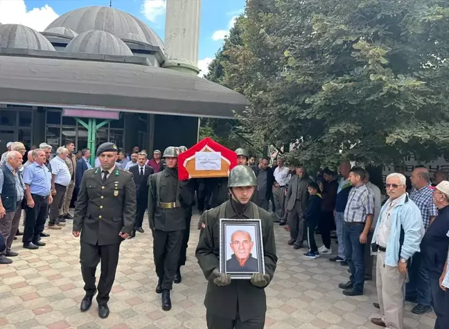Kıbrıs gazisi Biyamil Hozman son yolculuğuna uğurlandı