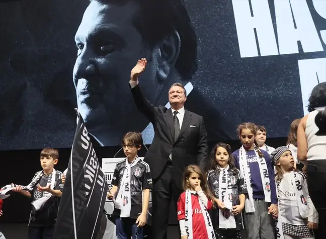 Beşiktaş'ta başkan adayı Hasan Arat projelerini tanıttı Açıklaması