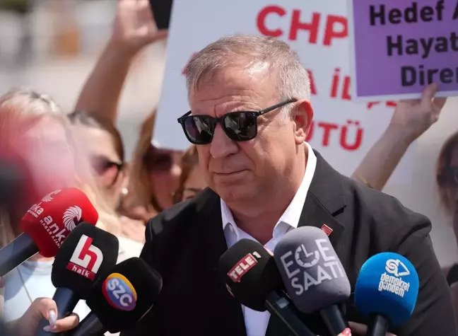 CHP Genel Başkan Yardımcısı Gökan Zeybek, orman yangınlarındaki kayıpları giderme konusunda destek olacaklarını söyledi