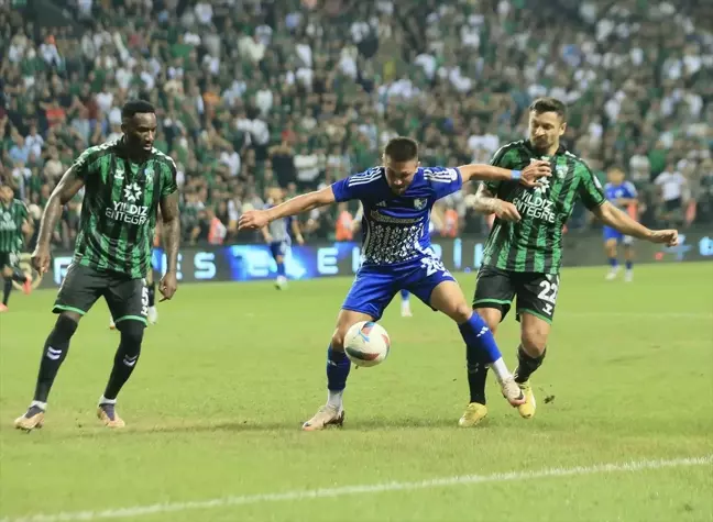 Kocaelispor, Erzurumspor FK'yı 1-0 mağlup etti