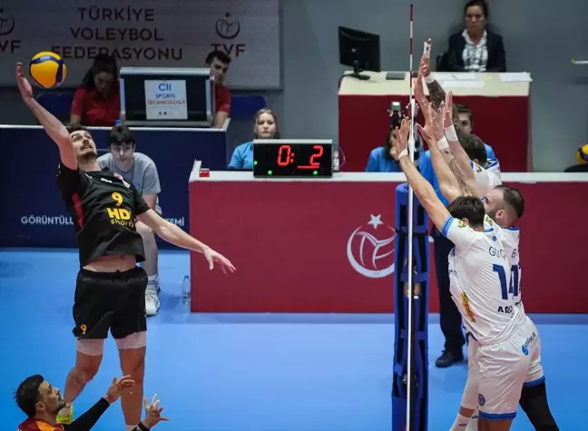 Arkas Spor, Galatasaray HDI Sigorta'yı 3-1 Yenerek Haftayı Galibiyetle Kapadı