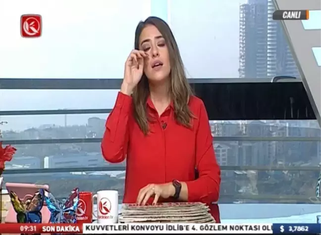 Mehmetçiğin Ailesiyle Vedalaşma Anını İzleyicilerle Paylaşırken Göz Yaşlarına Hakim Olamadı
