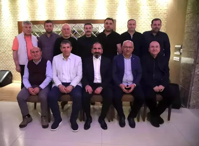 Sivasspor Yönetim Kurulu Üyeleri Veda Yemeğinde Buluştu