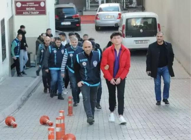 Kayseri'de Yasa Dışı Bahis Operasyonu: 27 Şüpheli Yakalandı