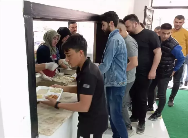 Nevşehir'deki Eğrikuyu Köyü'nde Geleneksel İftar Sofrası
