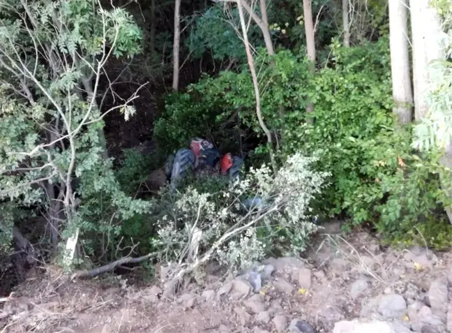 Malatya'da traktör dereye uçtu: 1 ölü