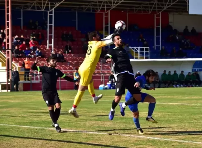 Manavgat Belediyespor galibiyetle başladı