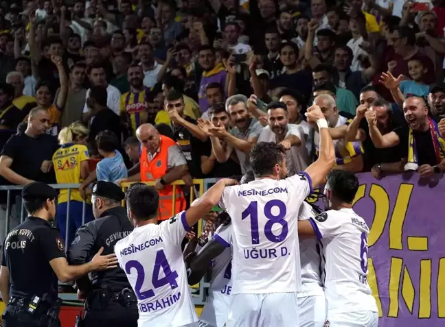 Spor Toto 1. Lig: Eyüpspor: 4 Bandırmaspor: 1