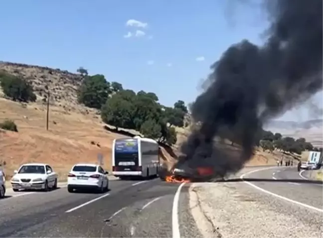 Gaziantep'te tır ve otomobil çarpıştı, 1 kişi yaralandı