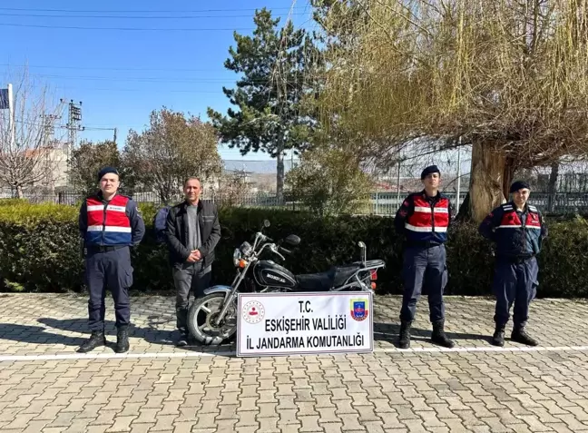 Eskişehir'de Çalınan Motosiklet Jandarma Tarafından Bulundu