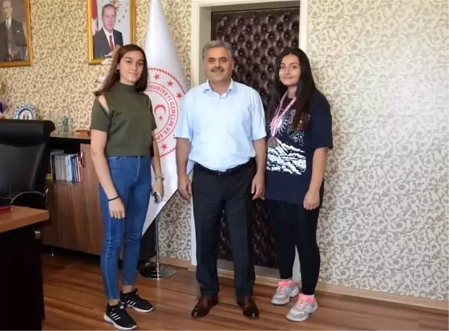 Buse, Boks'ta Türkiye 3'ncüsü olarak döndü