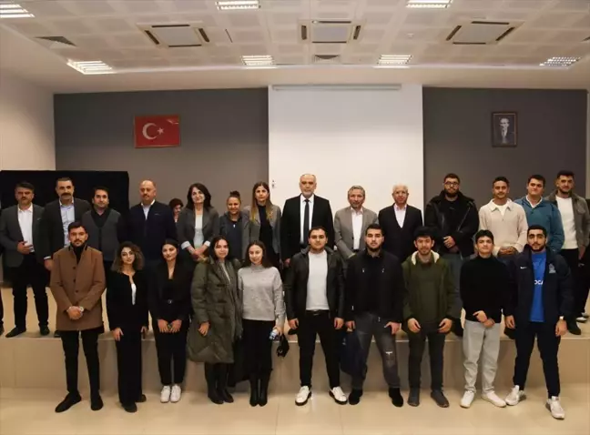 KAEÜ'de Öz Güven ve Sınav Korkusu Konferansı Düzenlendi