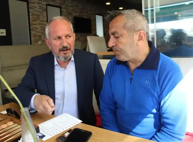 AK Parti'li Bostan ile 'Hayır' Diyen Vatandaş Arasında İlginç Diyalog