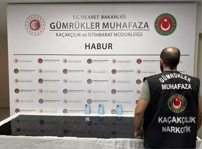 Habur Gümrük Kapısı'nda 2 Milyon Liralık Kaçak Cep Telefonu Ele Geçirildi